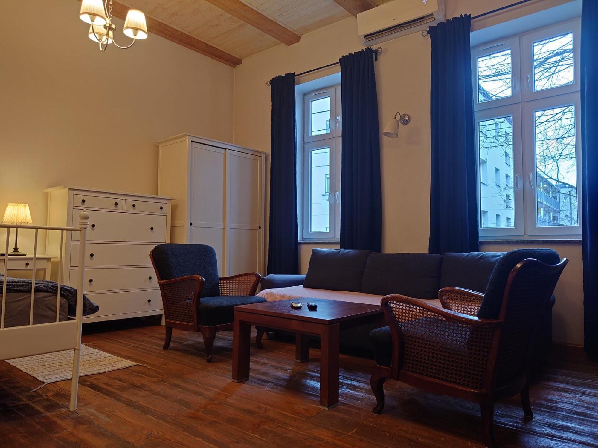 Apartamenty Przy Stonehenge Sosnowiec Rom bilde